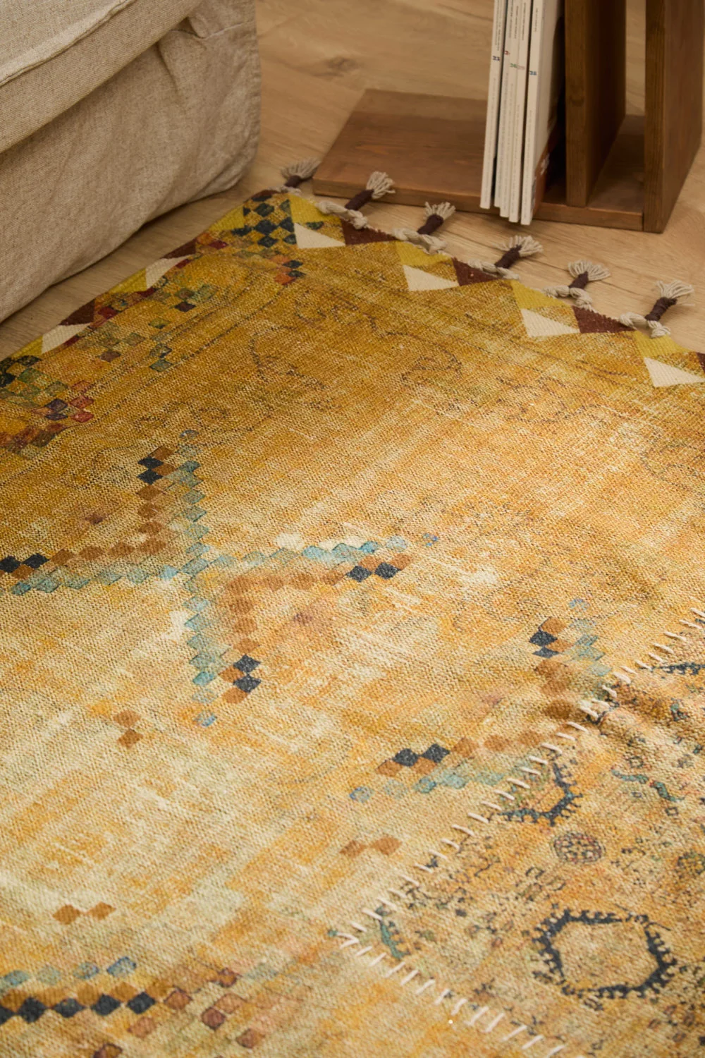 Alfombra de dhurrie en patchwork mostaza Dinka - Image 14