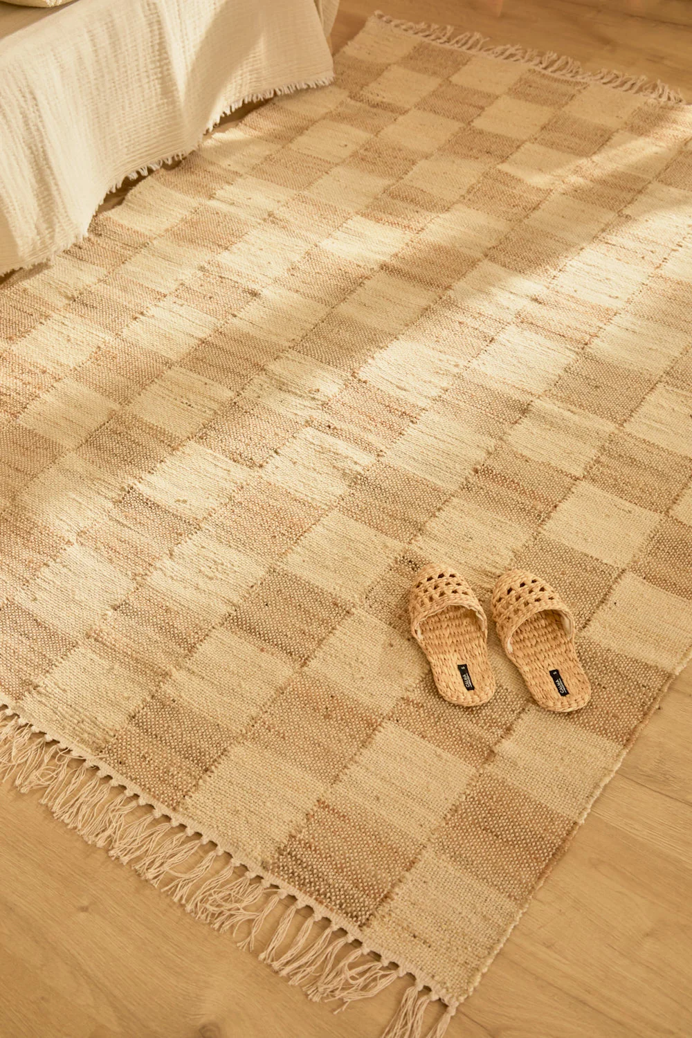 Alfombra de yute a cuadros Nour - Image 12
