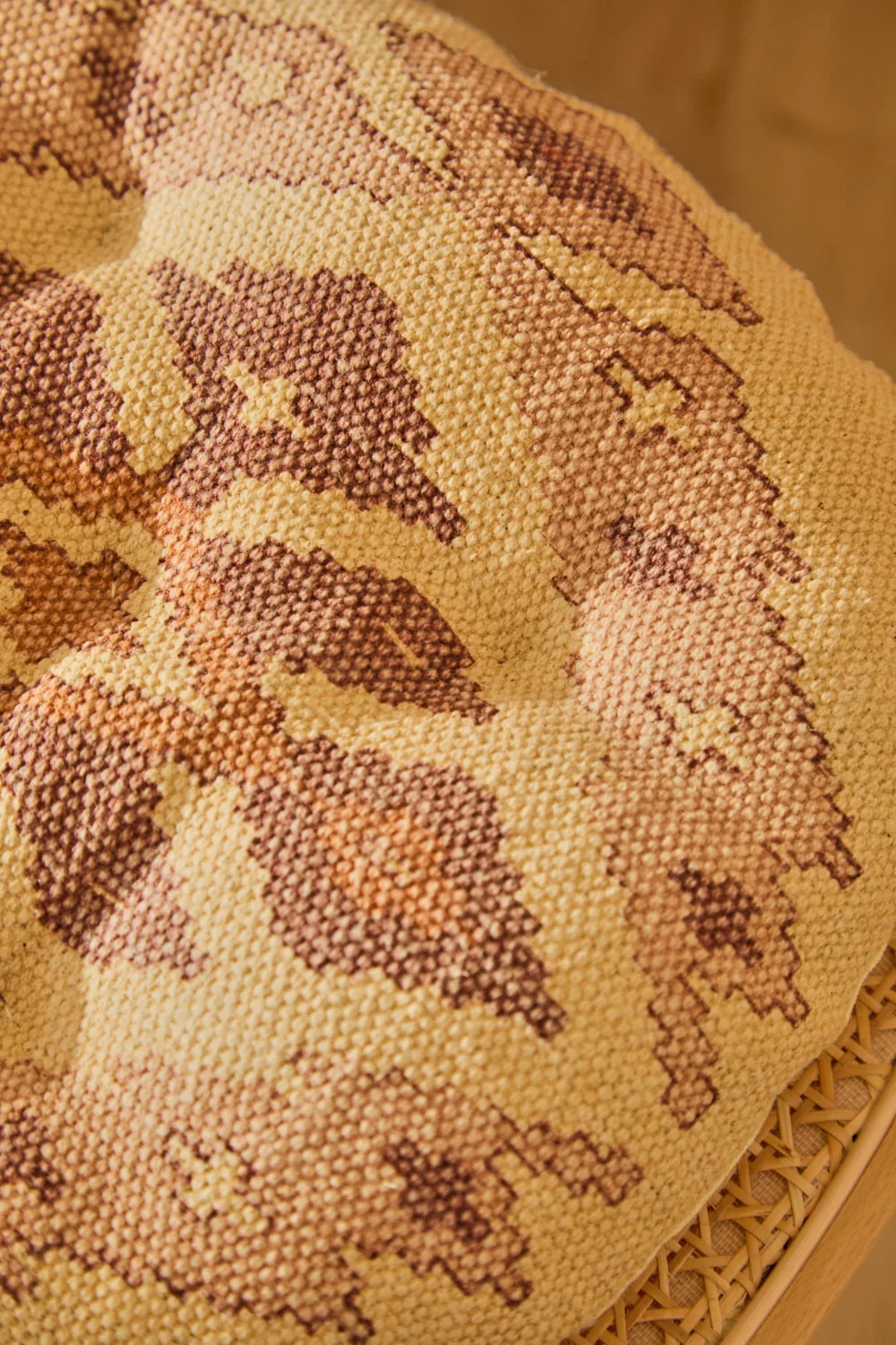 Cojín de silla redondo de algodón dhurrie con print Aisha - Image 2