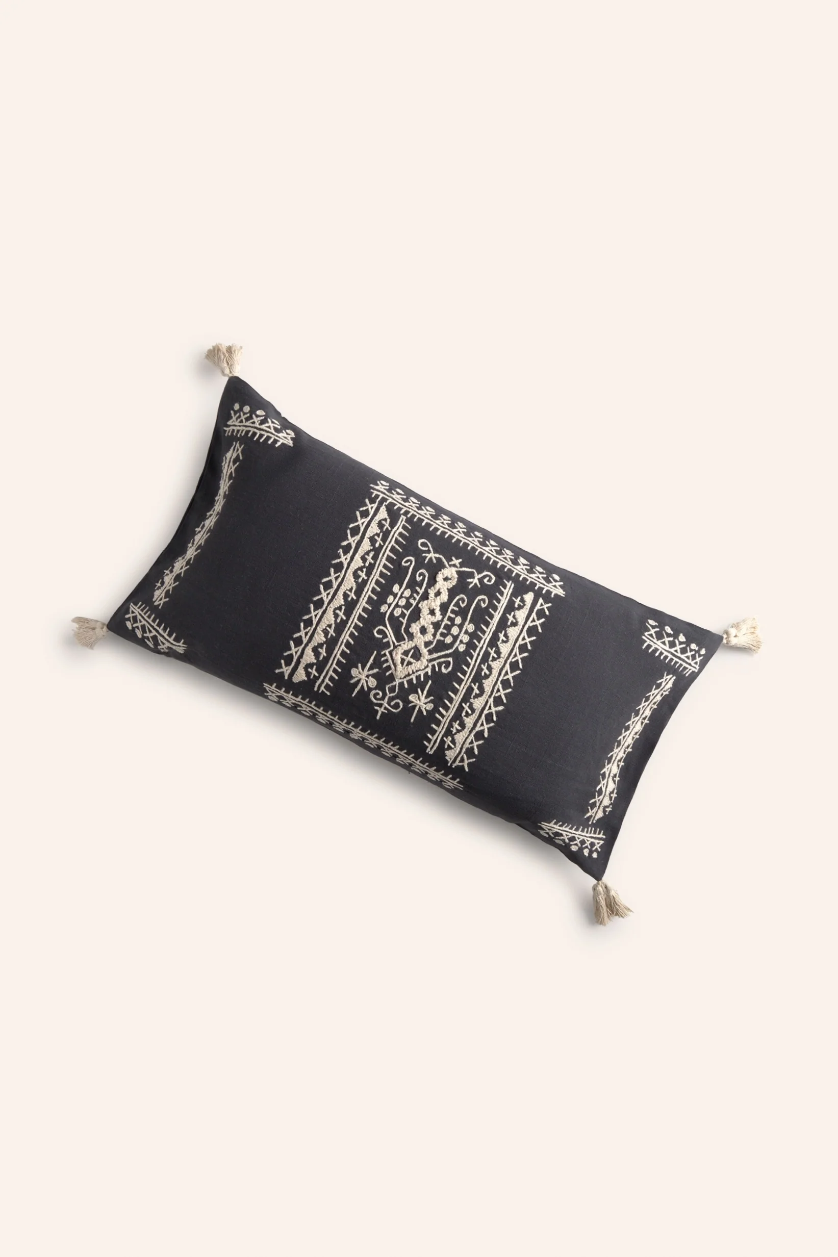 Funda de cojín rectangular con bordado gris oscuro Traste - Image 4