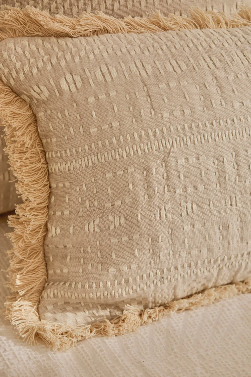 Funda de cojín rectangular de algodón jacquard beige Dakota - Image 2