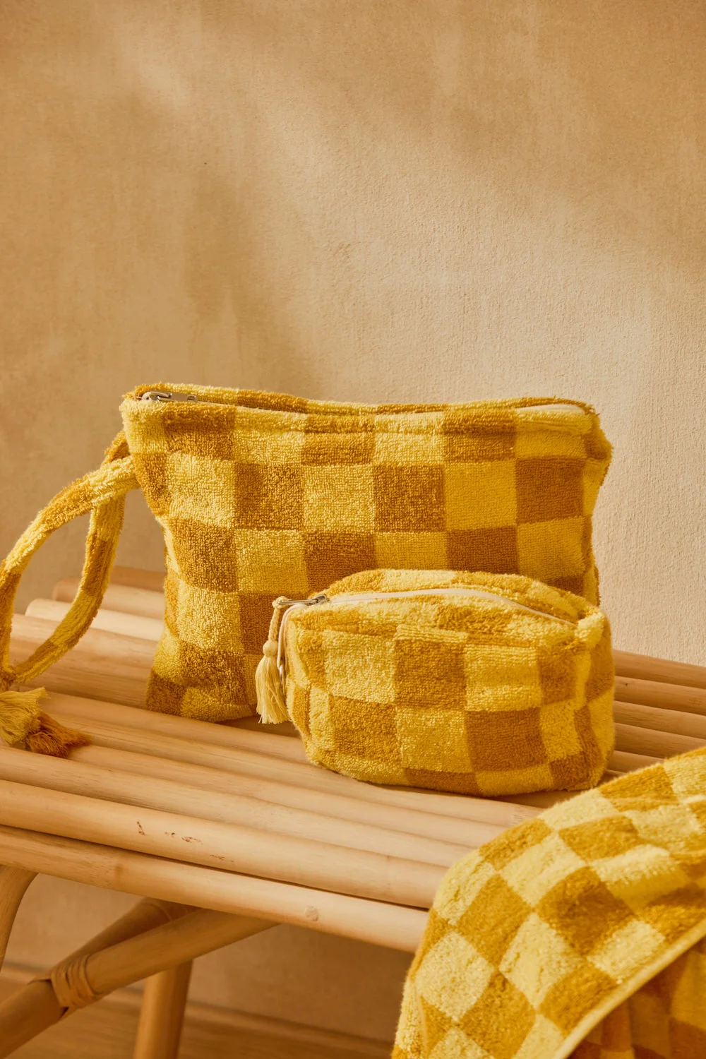 Neceser de algodón rizo con diseño a cuadros mostazas Pipa - Image 6