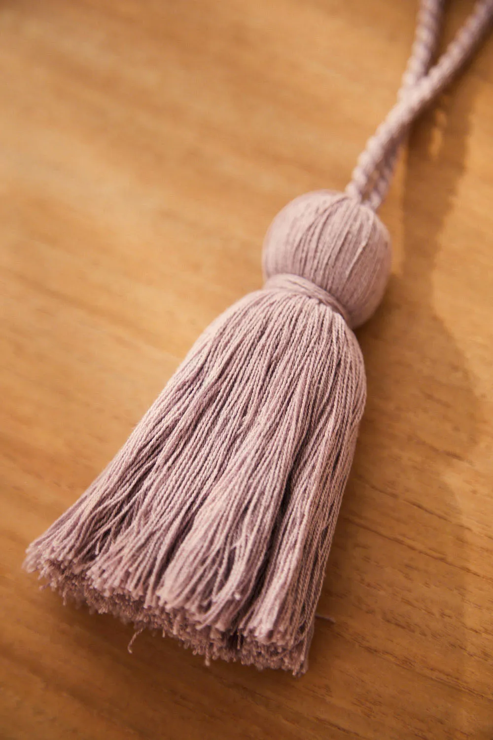 Pompón lila Horn - Image 2