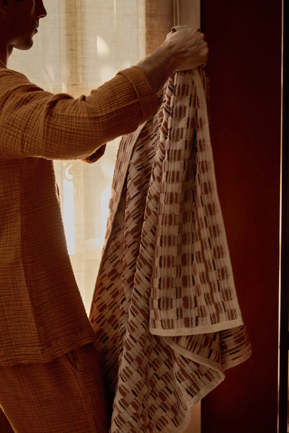 Toalla de baño de de gramaje 560 g/m² algodón de rizo jacquard Mercurio - Image 10