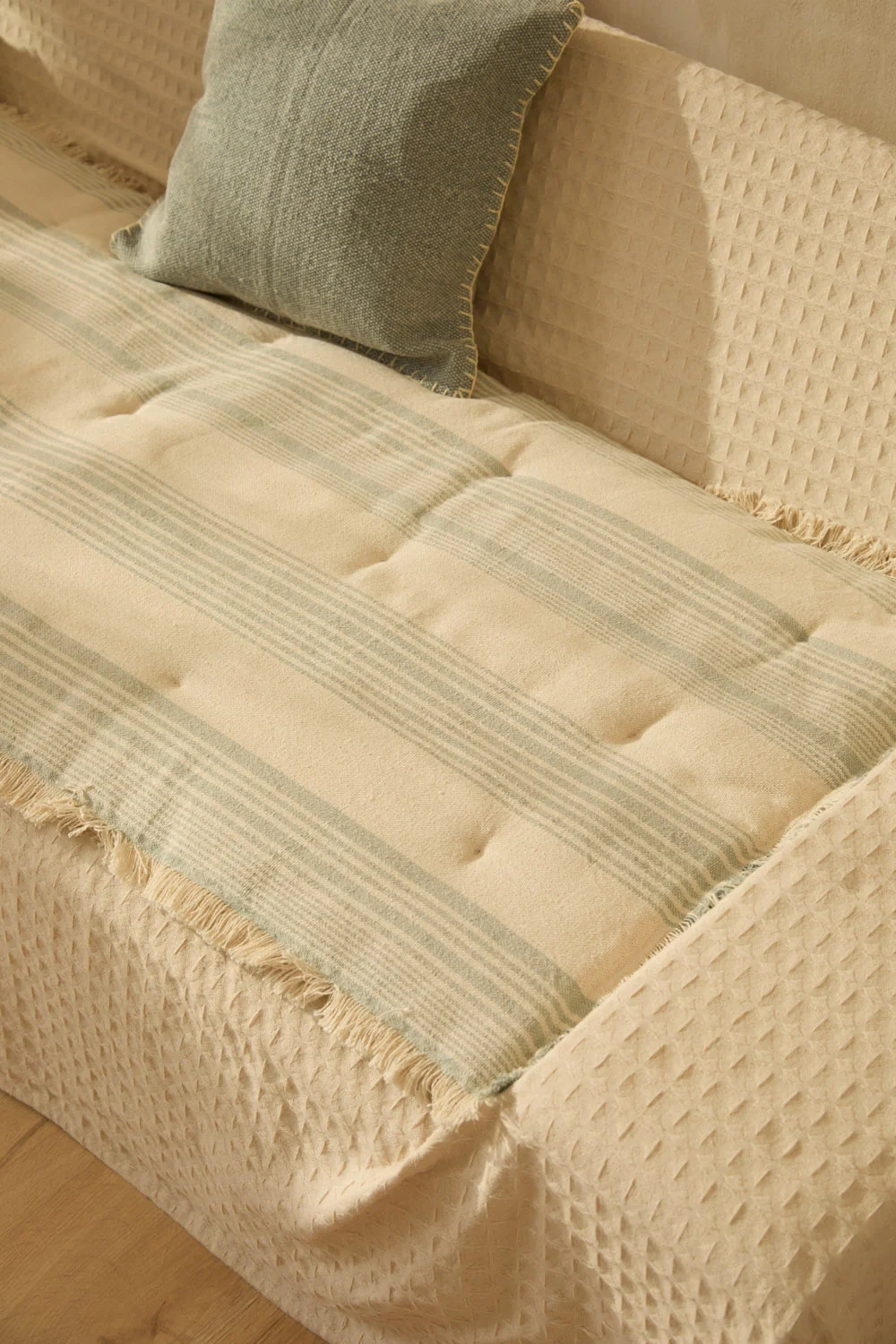Topper de raya tejida turquesa Creta - Image 3